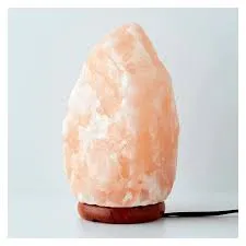 Lampe au sel d'himalaya rose  (pied bois) - 2 à 3 kg