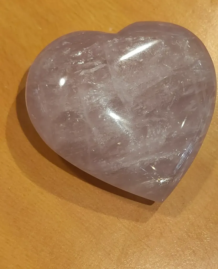 Quartz rose – Cœur – Pierre naturelle – 90 g