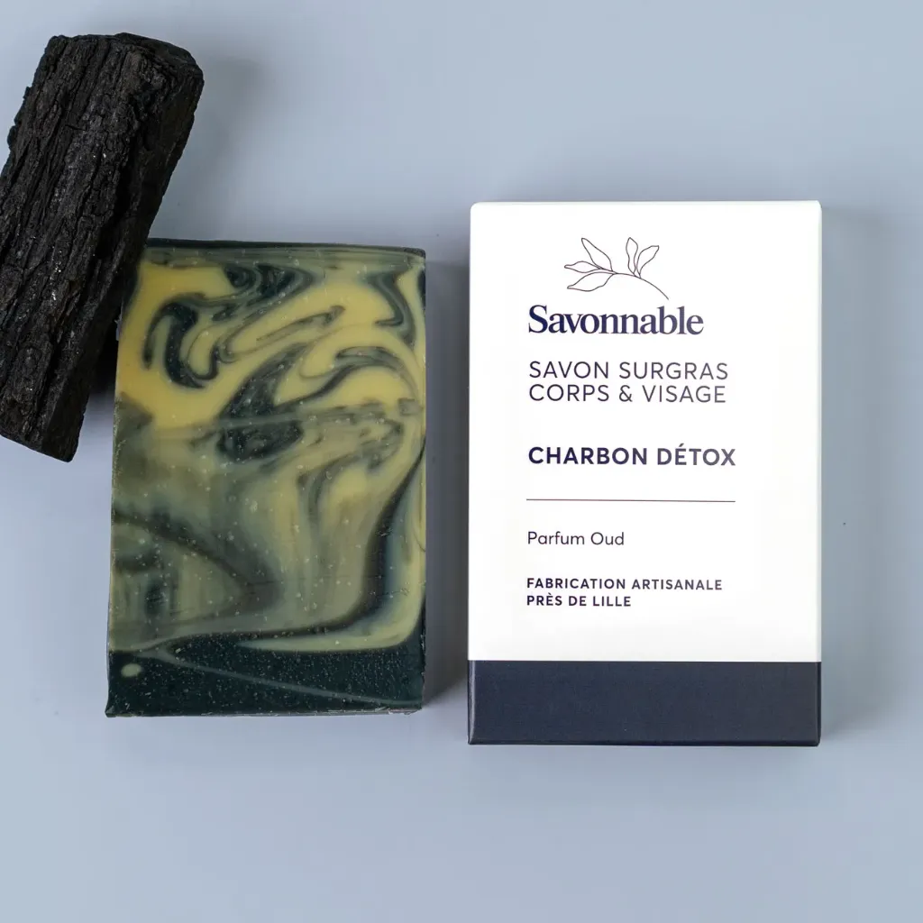 Savon Corps & Visage Charbon Actif & Oud Savonnable – Nettoyant Visage – 100 g